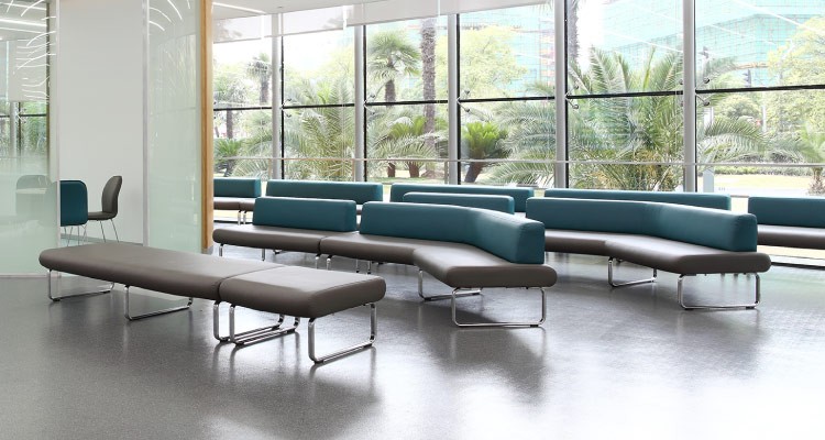 伟德app官方网站为上海市徐汇区行政服务中心设计公共等候区实拍图