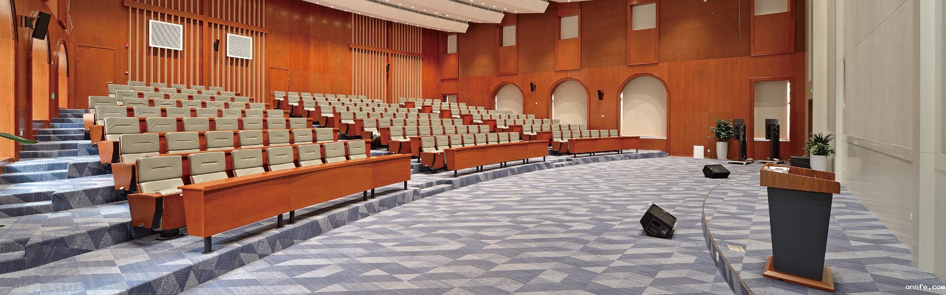 onsfe为华为设计多功能会议厅实拍图