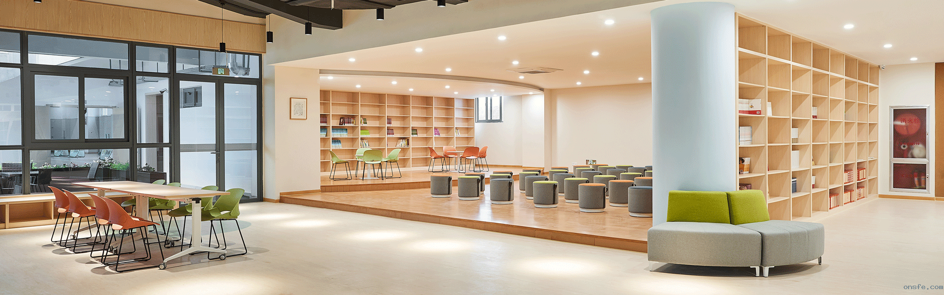 伟德app官方网站为​卖鱼桥小学设计舒适的休闲学习空间实拍图