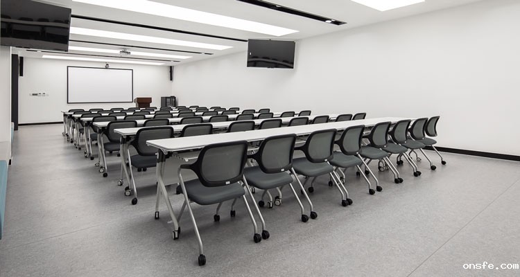 onsfe为上海交通大学环境科学与工程学院设计会议培训空间实拍图